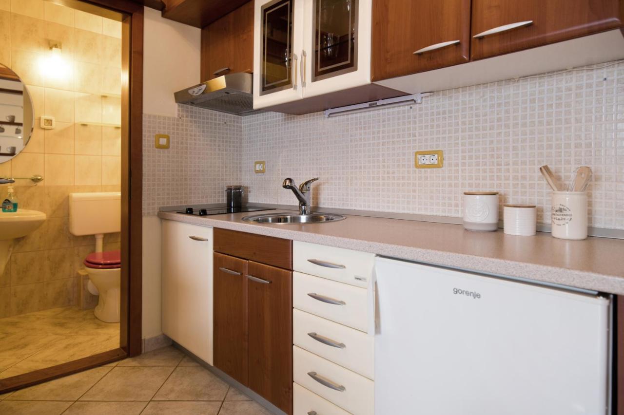 Apartman Mediterraneo 수페타르 외부 사진